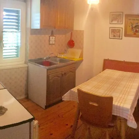 Isidora * Zaton (Dubrovnik-Neretva)